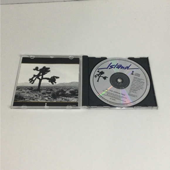 U2-The Joshua Tree Pre-Owned Music CD - Picture 4 of 7